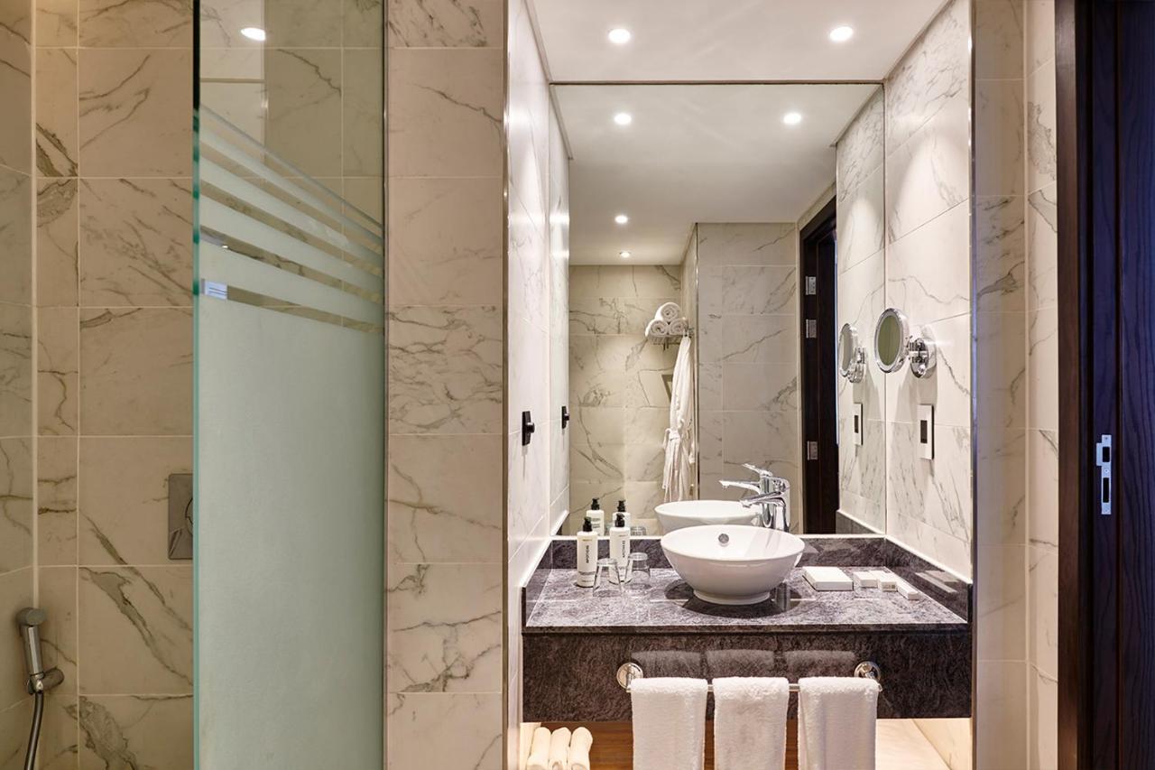 Crowne Plaza - West Cairo Arkan By Ihg 6th of October City Eksteriør bilde Bathroom
